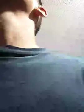 Snapshot of Leonul chatting on 02/02/25, 11:00 Leonul online show from 02/02/25, 11:00