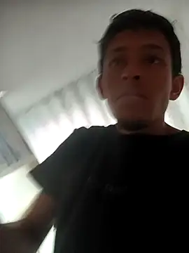 Snapshot of Leonul chatting on 09/11/25, 08:09 Leonul online show from 09/11/25, 08:09