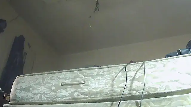 Snapshot of pipeload1275 chatting on 01/13/26, 05:57 pipeload1275 online show from 01/13/26, 05:57