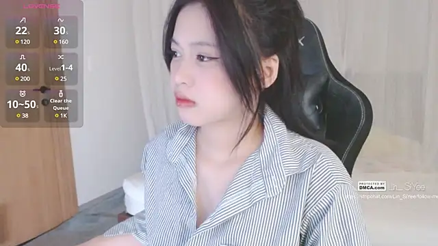 Lin SiYee online show from 01/14/25, 10:06