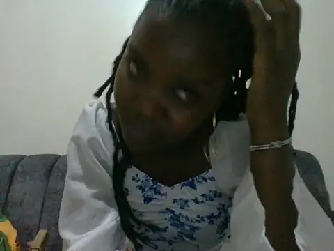 Snapshot of girltotok chatting on 05/10/26, 05:29 girltotok online show from 05/10/26, 05:29