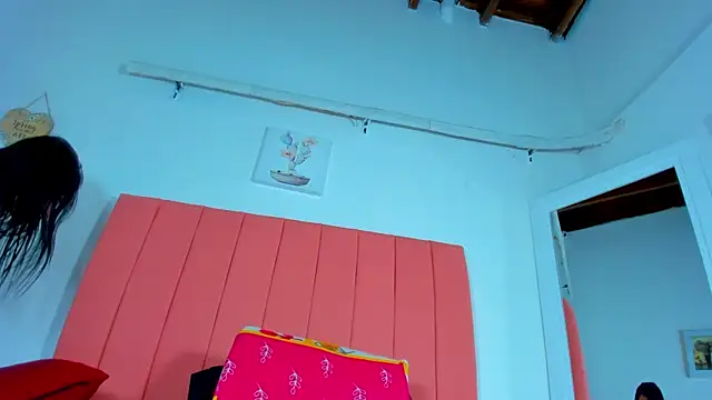 valen rose0 online show from 12/28/24, 03:15