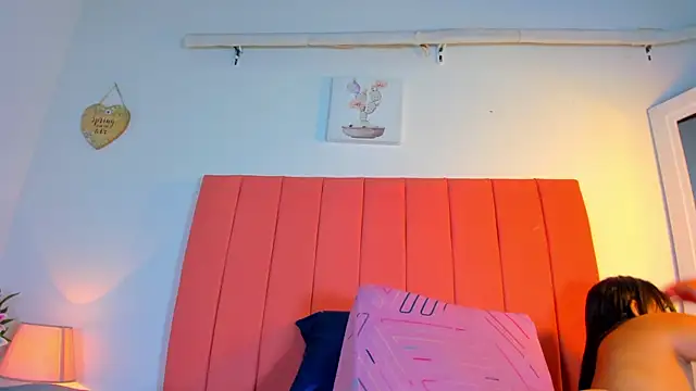 valen rose0 online show from 10/07/25, 12:13