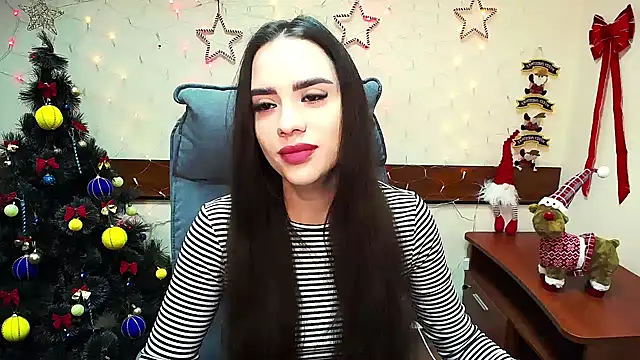 Snapshot of _your_fantasy_girl chatting on 12/20/24, 03:10 your fantasy girl online show from 12/20/24, 03:10