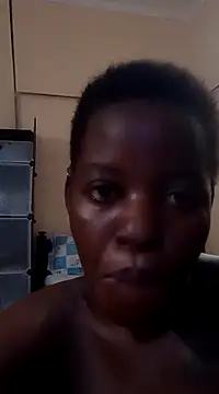 Snapshot of Sexyblackperl chatting on 02/18/25, 01:00 Sexyblackperl online show from 02/18/25, 01:00