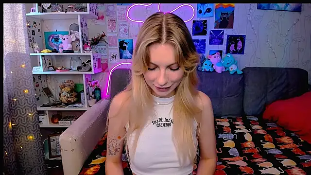 Maria Hunt online show from 01/23/25, 07:11