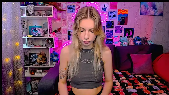 Maria Hunt online show from 02/13/25, 03:50