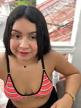 Pretty Isadora online show from 01/10/25, 09:42