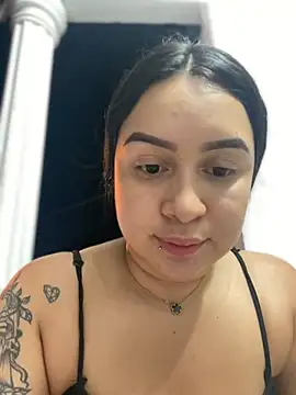 Pretty Isadora online show from 01/11/25, 11:56