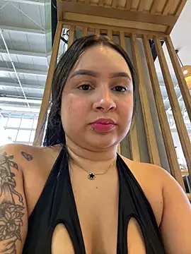 Pretty Isadora online show from 01/22/25, 09:32