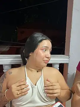 Pretty Isadora online show from 02/02/25, 01:23