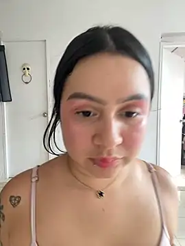 Pretty Isadora online show from 02/04/25, 08:59