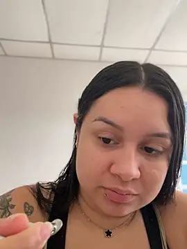 Pretty Isadora online show from 03/14/25, 09:00