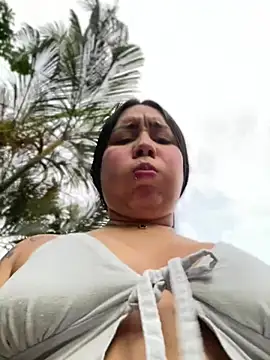 Pretty Isadora online show from 03/17/25, 11:11