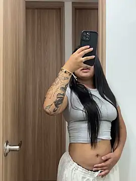 Pretty Isadora online show from 12/02/25, 08:26