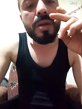 Snapshot of Kaan1607 chatting on 11/21/25, 10:19 Kaan1607 online show from 11/21/25, 10:19