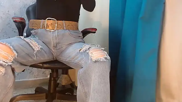 Samantabrown  online show from 11/19/25, 11:10