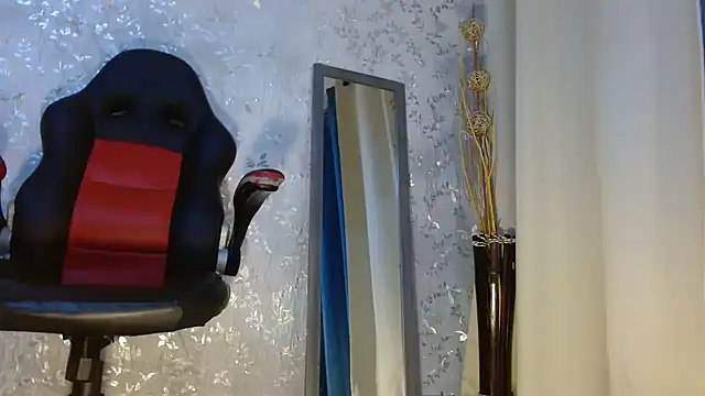 Samantabrown  online show from 11/21/25, 11:20