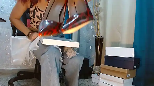 Samantabrown  online show from 11/22/25, 11:31