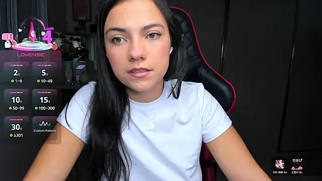 Snapshot of ivyy_scott chatting on 03/05/26, 10:17 ivyy scott online show from 03/05/26, 10:17