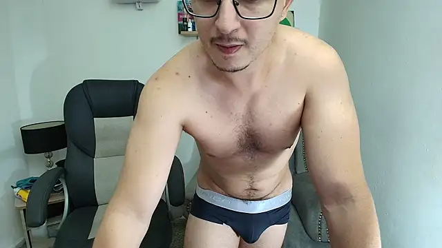 jacob strokes01 online show from 12/15/25, 06:01