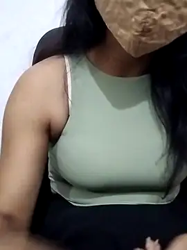 Snapshot of Triveni-Lovely chatting on 03/16/26, 07:45 Triveni-Lovely online show from 03/16/26, 07:45