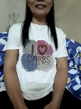 Snapshot of Asian_girl13 chatting on 12/15/25, 12:42 Asian girl13 online show from 12/15/25, 12:42