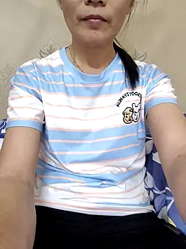 Snapshot of Asian_girl13 chatting on 12/16/25, 08:19 Asian girl13 online show from 12/16/25, 08:19