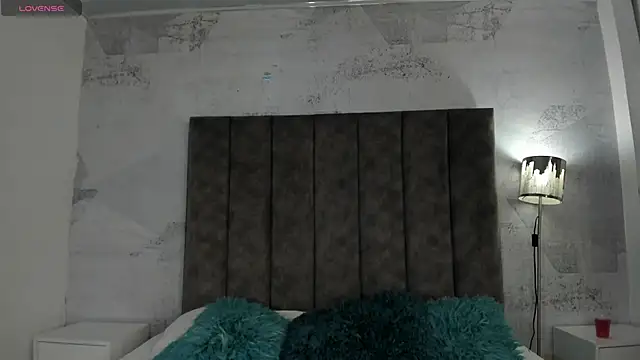 IsabellaGrey19 online show from 02/08/25, 07:38