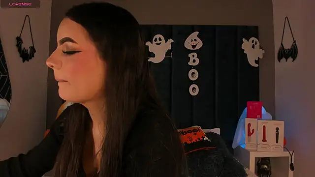 IsabellaGrey19 online show from 10/20/25, 07:25