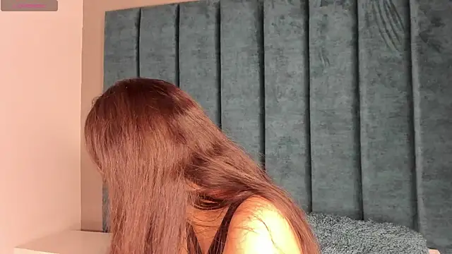 IsabellaGrey19 online show from 11/09/25, 07:12