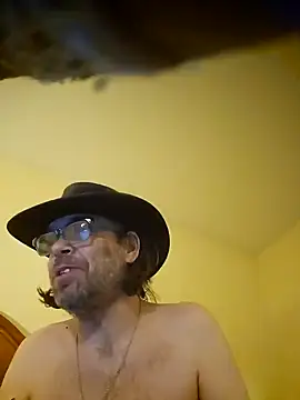 Snapshot of Geaux_Again chatting on 12/19/24, 01:07 Geaux Again online show from 12/19/24, 01:07