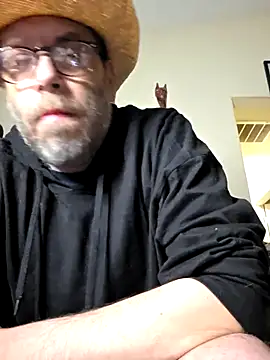 Snapshot of Geaux_Again chatting on 11/13/25, 12:31 Geaux Again online show from 11/13/25, 12:31