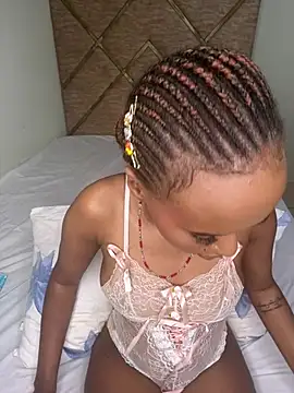 Snapshot of Star_Light2 chatting on 12/14/24, 11:29 Star Light2 online show from 12/14/24, 11:29