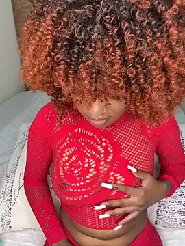 Snapshot of Star_Light2 chatting on 01/31/25, 03:52 Star Light2 online show from 01/31/25, 03:52