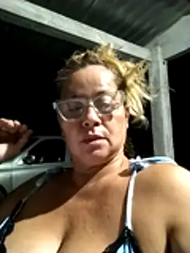 Snapshot of natally_ross21 chatting on 04/08/26, 02:33 natally ross21 online show from 04/08/26, 02:33
