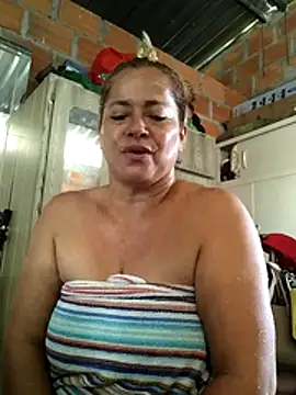 Snapshot of natally_ross21 chatting on 06/27/26, 12:22 natally ross21 online show from 06/27/26, 12:22