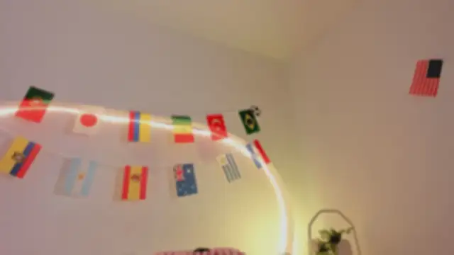 Snapshot of katiepeach_ chatting on 06/19/26, 12:09 katiepeach online show from 06/19/26, 12:09