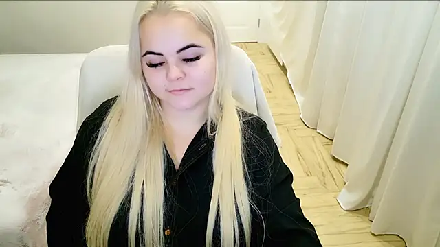 lovely-eyes online show from 12/12/24, 04:48