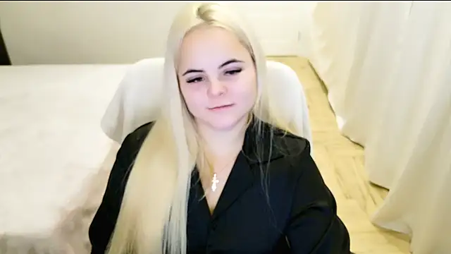 lovely-eyes online show from 12/14/24, 11:12