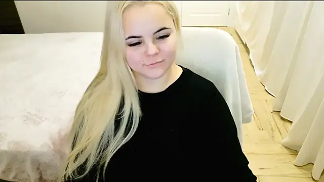 lovely-eyes online show from 12/19/24, 11:14