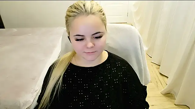 lovely-eyes online show from 01/04/25, 02:56