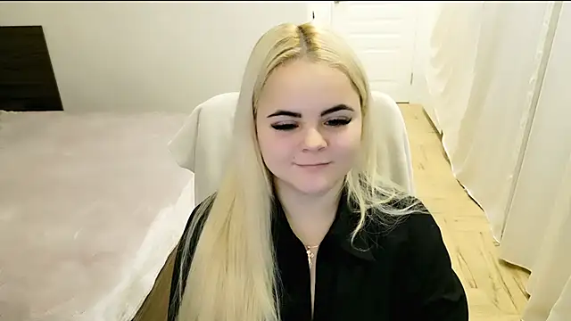 lovely-eyes online show from 02/01/25, 04:54