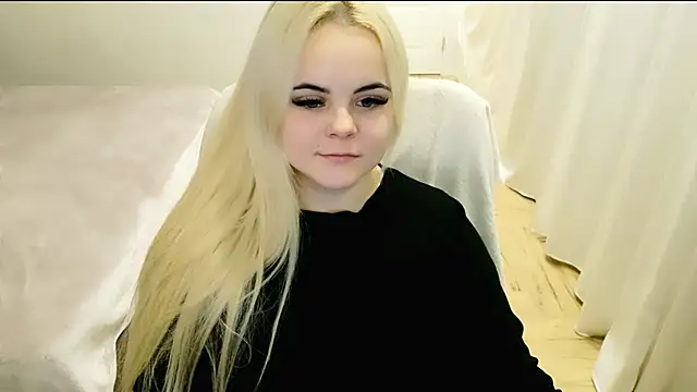 lovely-eyes online show from 02/07/25, 12:20