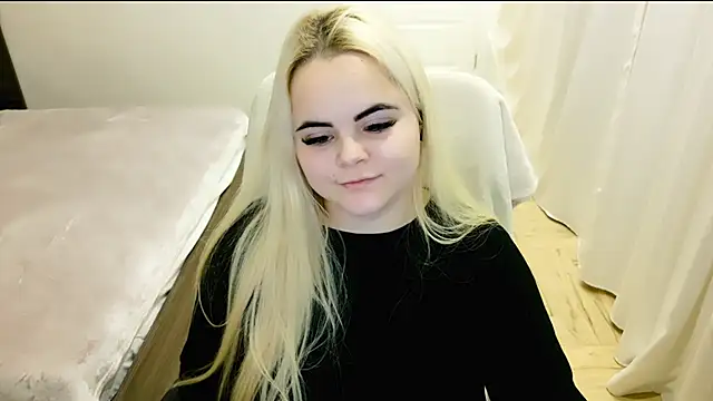 lovely-eyes online show from 02/14/25, 09:32