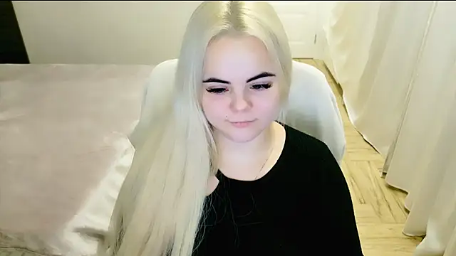 lovely-eyes online show from 02/28/25, 02:42