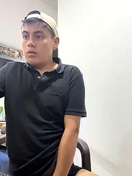 Naim  cruise online show from 12/19/25, 03:46