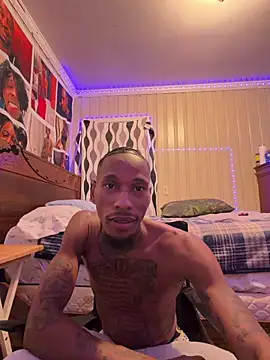 Snapshot of KingDerRico chatting on 07/28/26, 01:45 KingDerRico online show from 07/28/26, 01:45