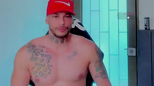 Snapshot of RickG_Oficial chatting on 03/07/26, 05:10 RickG Oficial online show from 03/07/26, 05:10