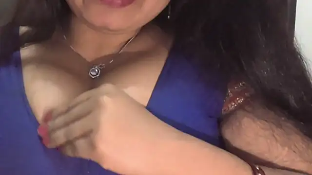 Snapshot of Gulaboo_bhabi chatting on 01/28/25, 10:23 Gulaboo bhabi online show from 01/28/25, 10:23